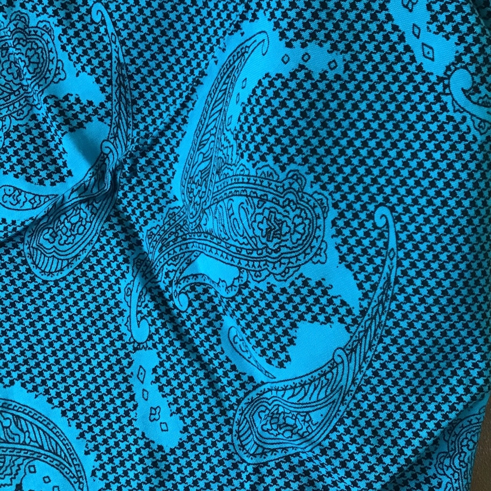 Blue paisley fashion scarf